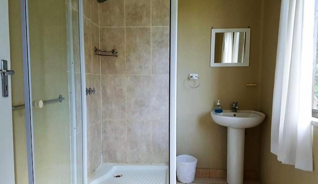 325526