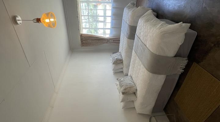 Room5