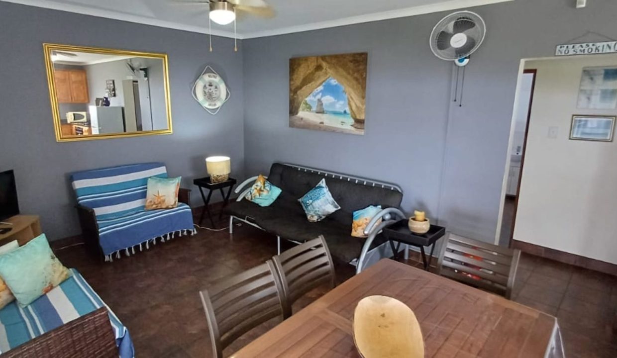 Lounge 3
