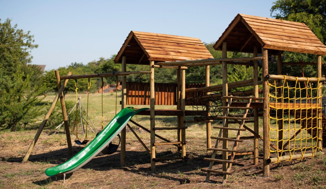 Springbok-Lodge.Kids-paly-area